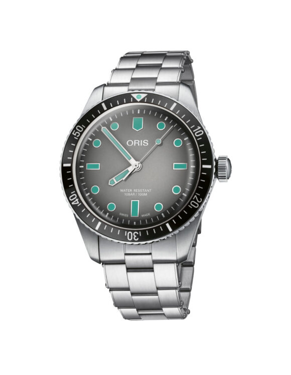 Orologio Oris Divers Sixty‑Five con quadrante grigio e bracciale in acciaio, vista frontale