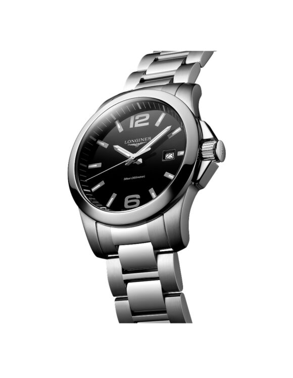 Vista angolata Orologio Longines Conquest Nero 41mm Acciaio Quarzo L3-759-4-58-6