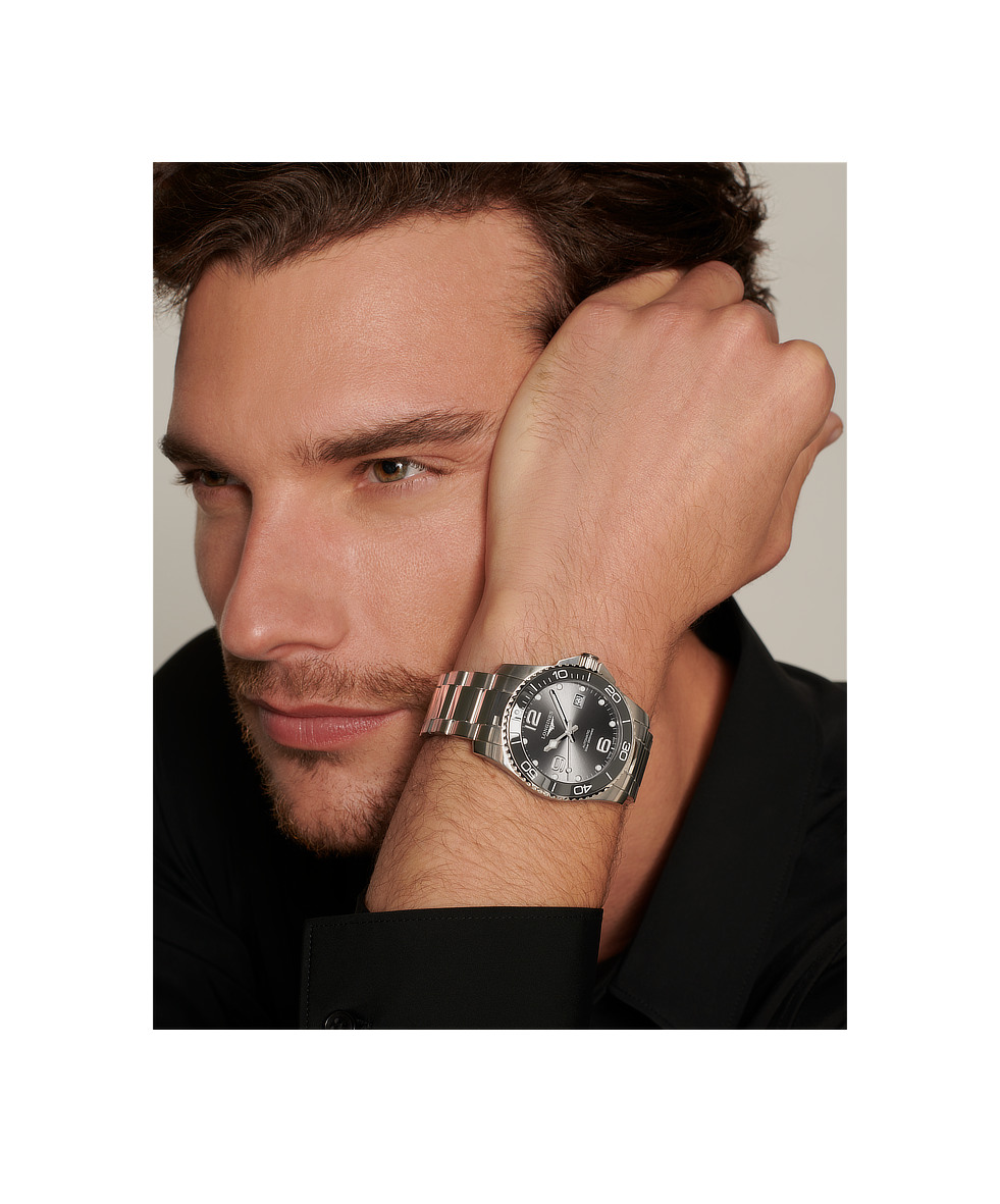 Longines Hydroconquest 41mm Grigio Lunetta Ceramica Acciaio Automatico L3.781.4.76.6 | 41 mm 37295 - Longines Hydroconquest 41mm Grigio Lunetta Ceramica Acciaio Automatico