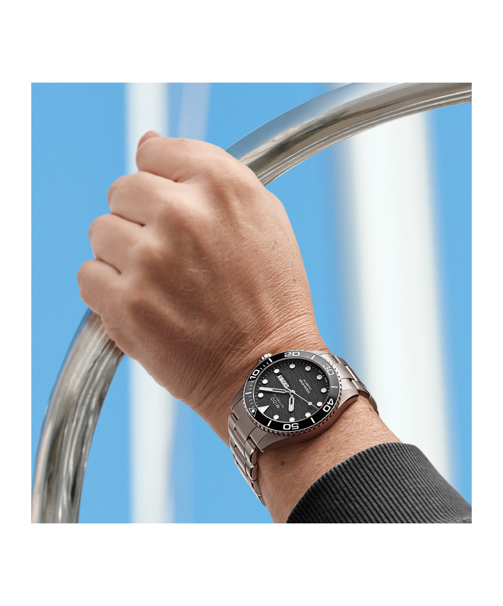 Mido Ocean Star 200C Titanium M042.430.44.051.00 | 42.5 mm 32386 - Mido Ocean Star 200C Titanium